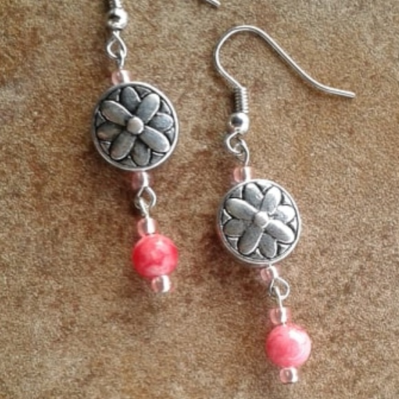 Flower Earrings - Picture 3 of 3